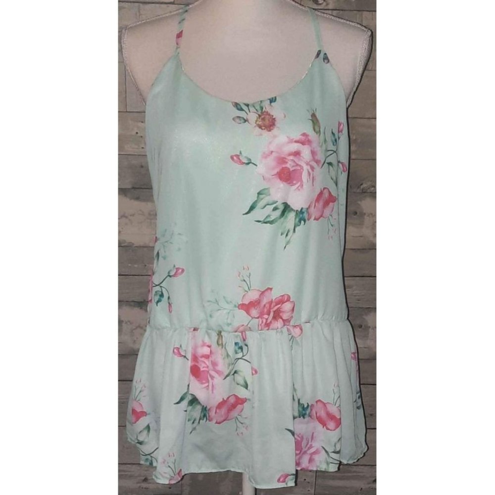 * WOMENS SIZE LARGE *